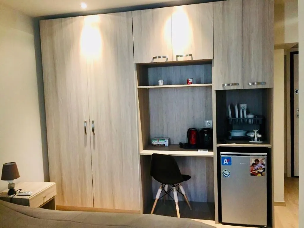Quiet Place In The Very Heart Of Thessaloniki Apartment